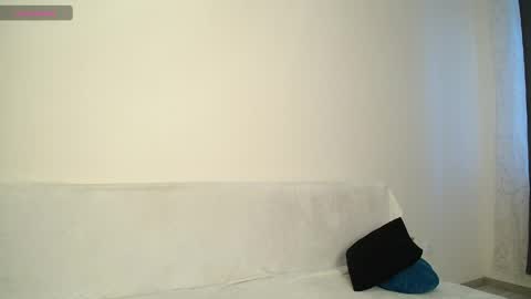 Snapshot of pixie____ chatting on 4, 5, 2026 Lily online show from 4, 5, 2026