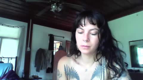 Snapshot of pixiecatfairy chatting on 18, 11, 2025 pixiecatfairy online show from 18, 11, 2025