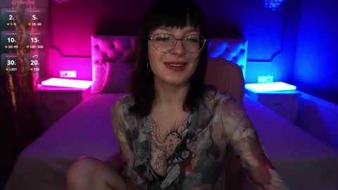 pixiepeachh online show from 22, 9, 2025