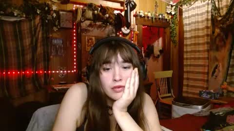 Izzy online show from 25, 3, 2026