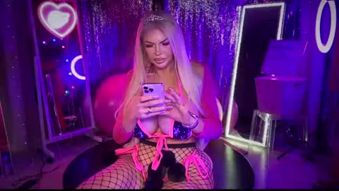 Snapshot of plasticfuckdoll chatting on 8, 2, 2025 Dumb bimbo fuck doll online show from 8, 2, 2025
