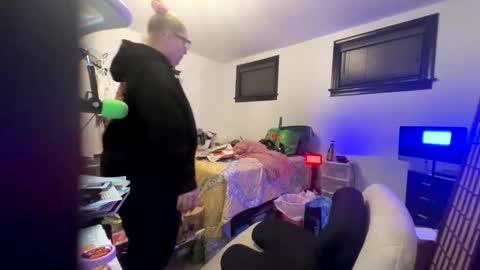 Snapshot of platinumpuzzy chatting on 5, 3, 2026 Platinum Puzzy online show from 5, 3, 2026