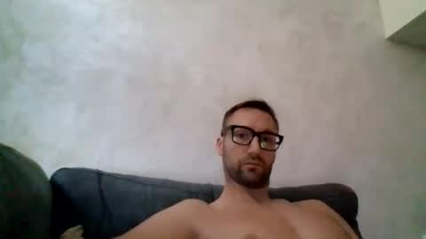 alex e lay online show from 28, 7, 2026