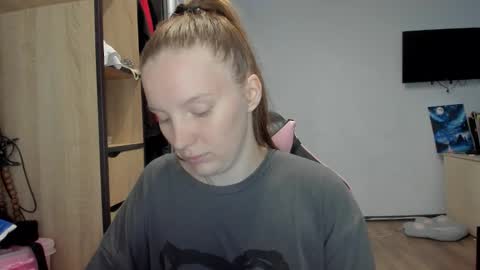 Snapshot of playful_mary chatting on 1, 10, 2025 Masha online show from 1, 10, 2025