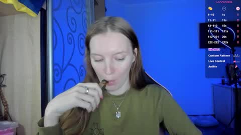 Snapshot of playful_mary chatting on 15, 10, 2025 Masha online show from 15, 10, 2025