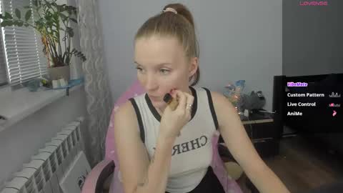 Snapshot of playful_mary chatting on 3, 11, 2025 Masha online show from 3, 11, 2025