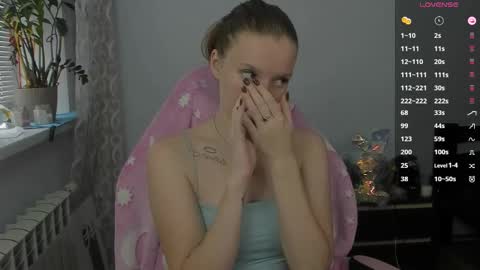 Snapshot of playful_mary chatting on 12, 11, 2025 Masha online show from 12, 11, 2025