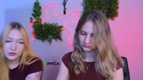 Snapshot of playful_sophie chatting on 8, 7, 2026 Sophie online show from 8, 7, 2026