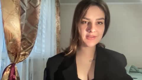 Mia online show from 30, 9, 2025