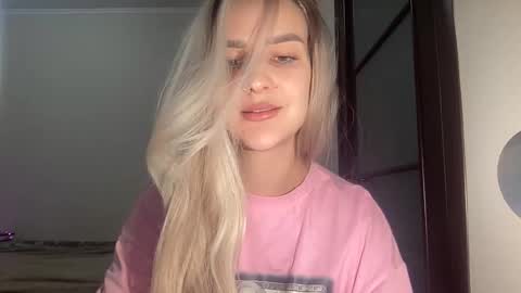 Mia online show from 1, 10, 2025