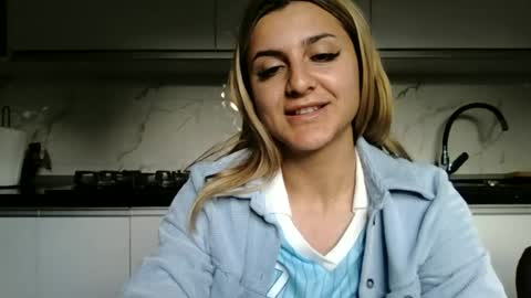 Snapshot of playfulnicole chatting on 15, 6, 2026 PlayfulNicole online show from 15, 6, 2026