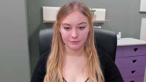 Valeria online show from 8, 2, 2025