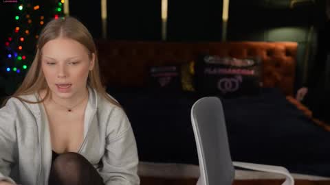 Lana online show from 17, 12, 2025