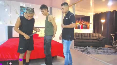   online show from 8, 3, 2026