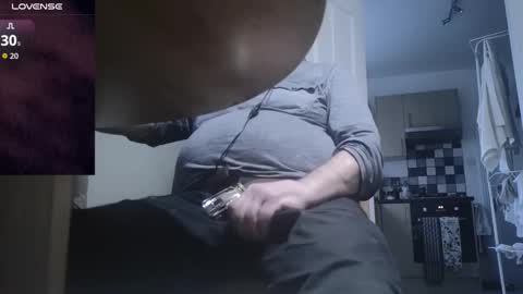 Play Me online show from 25, 11, 2025