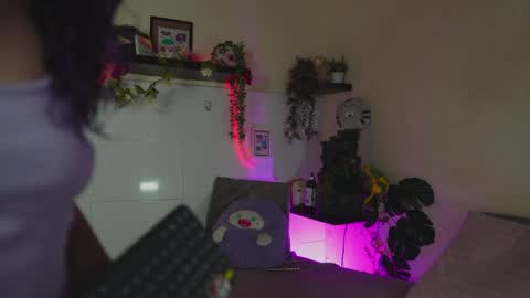 Snapshot of pleasure_room_x chatting on 1, 5, 2026 Jessi Alex online show from 1, 5, 2026