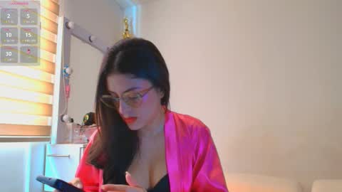 JUAN AND JULI online show from 7, 1, 2026