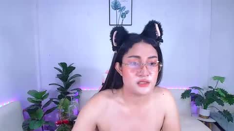 Ploysai online show from 27, 9, 2025