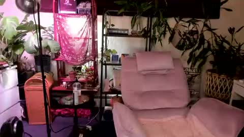 Snapshot of pluto_astrology chatting on 8, 6, 2026 Goddess Pluto online show from 8, 6, 2026