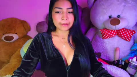 Nicole online show from 5, 6, 2026