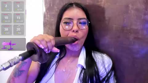 Snapshot of pocahontas_lantina chatting on 28, 9, 2025 pocahontas_lantina online show from 28, 9, 2025