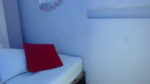 Snapshot of pocahontas_moon chatting on 13, 9, 2025 Pocahontas online show from 13, 9, 2025