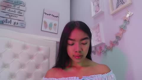 Snapshot of pocahontas_moon chatting on 26, 9, 2025 Pocahontas online show from 26, 9, 2025
