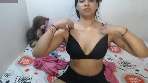 Snapshot of pocahontas_princess__ chatting on 21, 5, 2026 Pocahontas online show from 21, 5, 2026