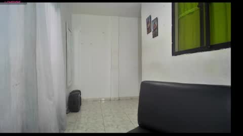 Snapshot of pocahontas_prinsce chatting on 30, 6, 2026 Nikole online show from 30, 6, 2026