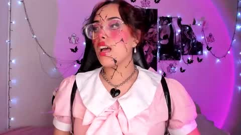 Willow                      Hours 12pm to 630pm Colombian time FRIDAY AND SUNDAY FREE DAYS online show from 29, 10, 2025