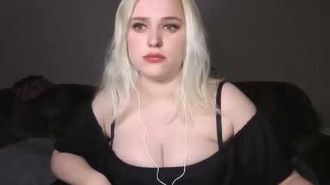 Snapshot of poisondark chatting on 19, 2, 2026 poisondark online show from 19, 2, 2026