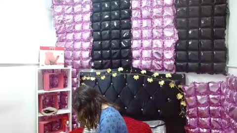 Snapshot of poisondost_hot chatting on 25, 9, 2025 Aleja online show from 25, 9, 2025