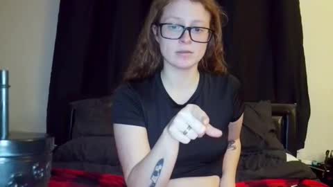 poisonivyy95 online show from 11, 6, 2026