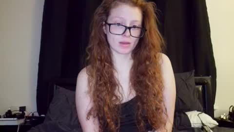 Snapshot of poisonivyy95 chatting on 14, 7, 2026 poisonivyy95 online show from 14, 7, 2026