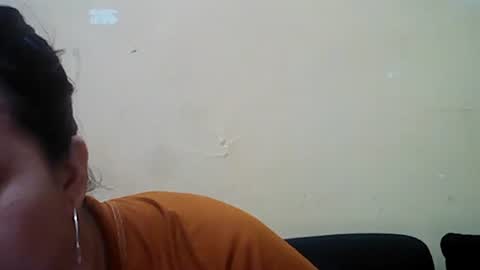 Snapshot of poisonousivy30 chatting on 1, 5, 2026 poisonousivy30 online show from 1, 5, 2026