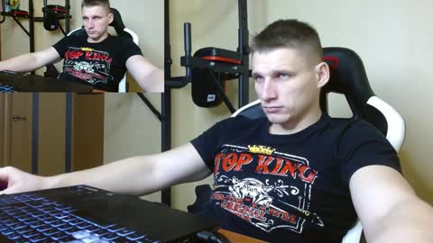 Poliglot online show from 4, 12, 2024