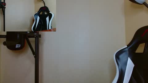 Poliglot online show from 14, 1, 2025