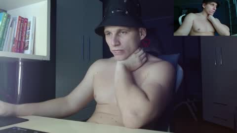 Poliglot online show from 2, 12, 2025