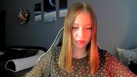 Snapshot of polihoney chatting on 14, 2, 2025 Polina online show from 14, 2, 2025