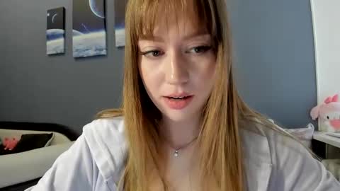 Snapshot of polihoney chatting on 15, 9, 2025 Polina online show from 15, 9, 2025