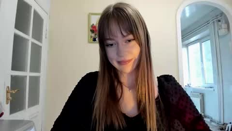 Snapshot of polihoney chatting on 23, 10, 2025 Polina online show from 23, 10, 2025