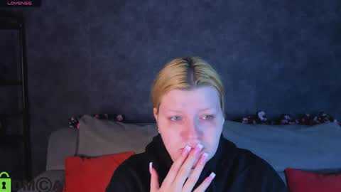 Snapshot of polly__mayer chatting on 19, 5, 2026 Polly online show from 19, 5, 2026