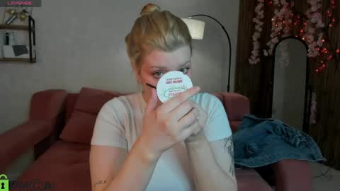 Snapshot of polly__mayer chatting on 3, 6, 2026 Polly online show from 3, 6, 2026