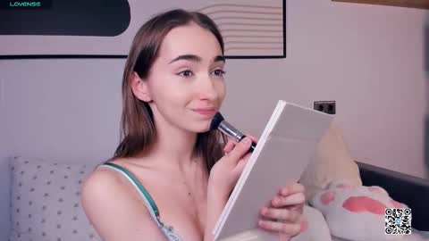 Polly online show from 14, 9, 2025