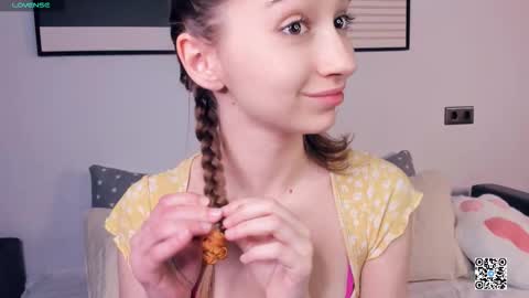 Polly online show from 16, 9, 2025