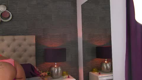 Snapshot of polly_curiouss chatting on 21, 5, 2026 polly_curiouss online show from 21, 5, 2026