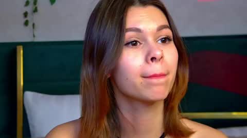 Polly online show from 10, 2, 2025