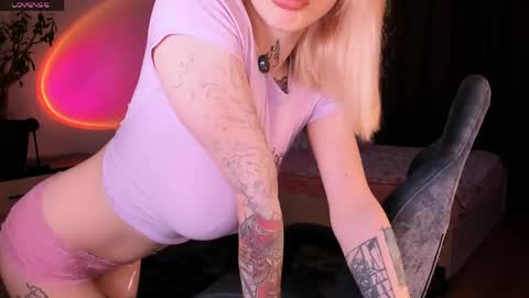Snapshot of polusladkoye chatting on 24, 4, 2026 Megan.online online show from 24, 4, 2026