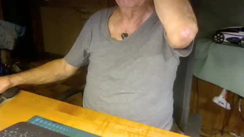 pomme1949 online show from 2, 2, 2025