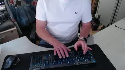 Snapshot of poodledude chatting on 21, 5, 2026 Dave online show from 21, 5, 2026